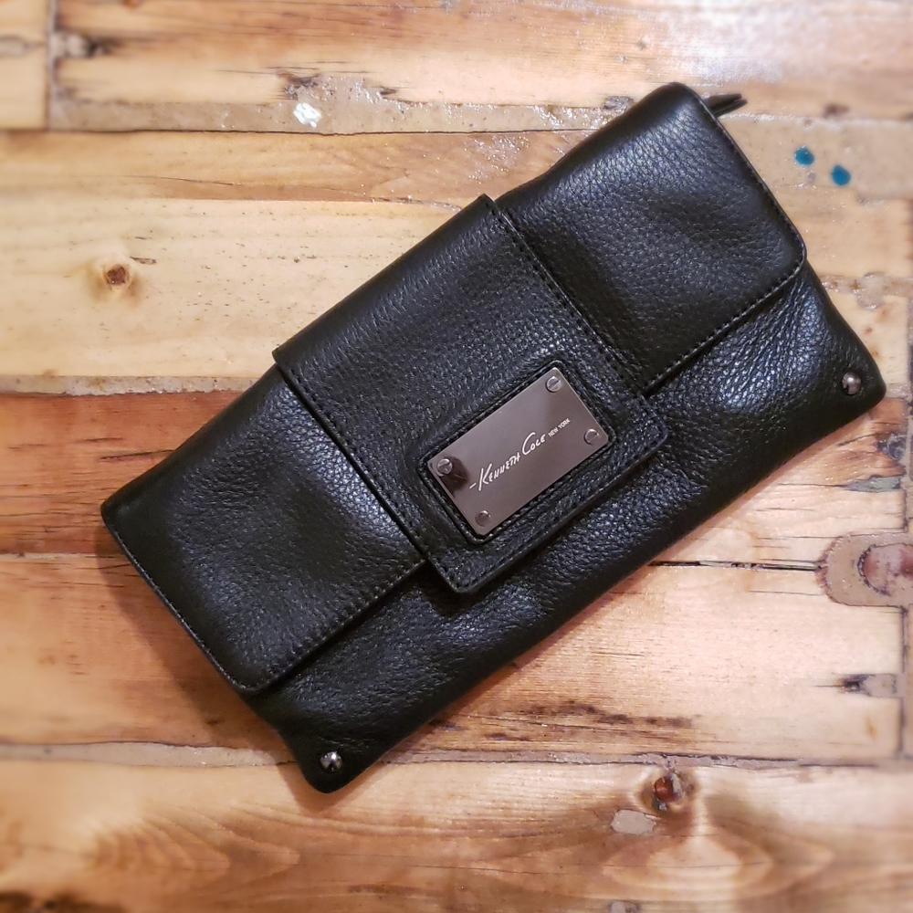 Black leather clutch - Kenneth Cole New York